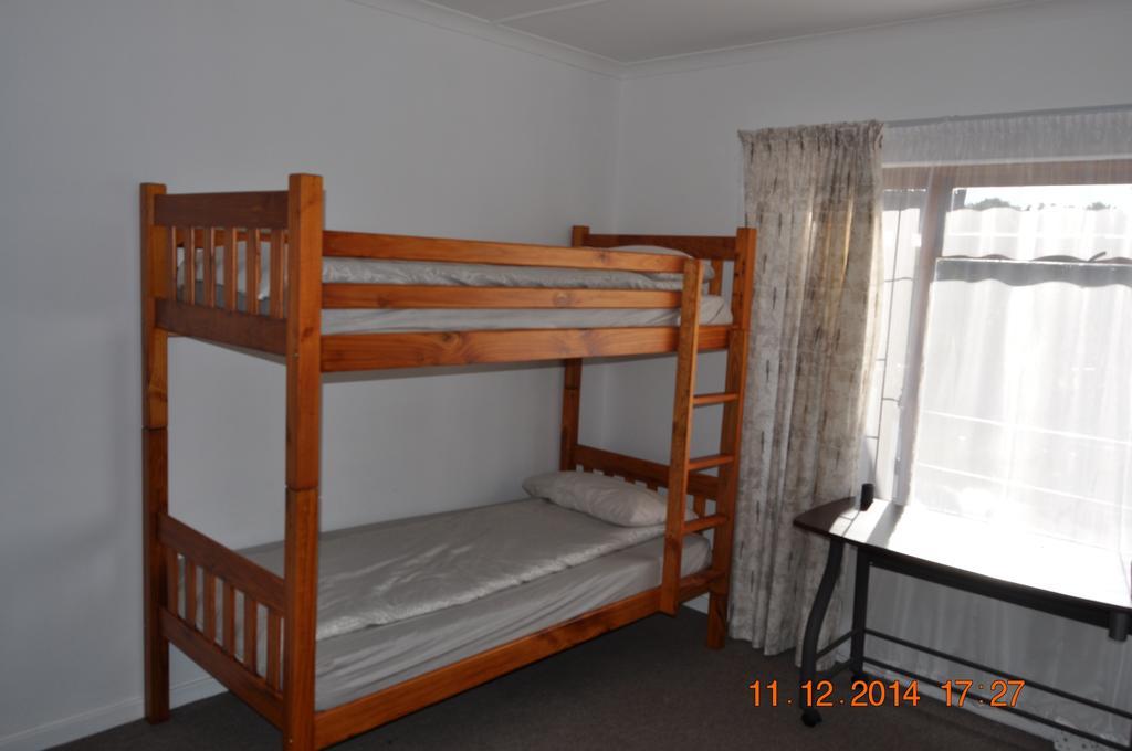 Backpacker Apartments Plettenberg Bay Exterior foto