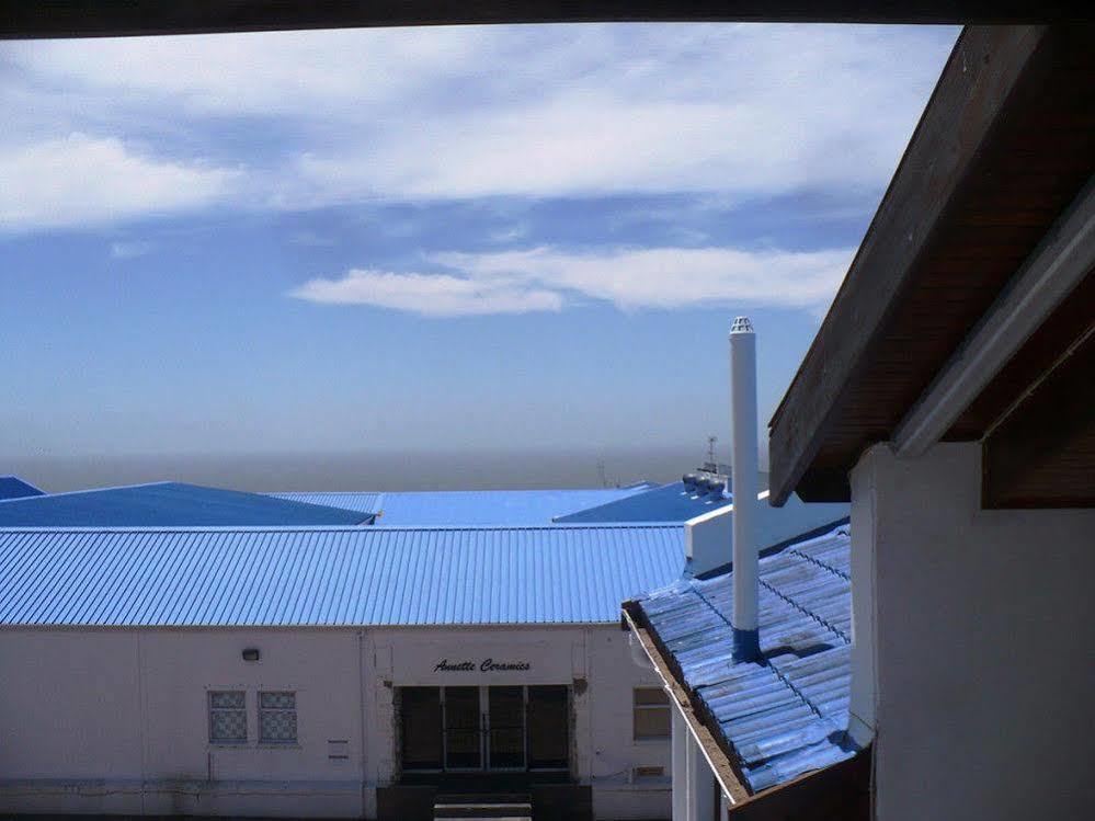 Backpacker Apartments Plettenberg Bay Exterior foto