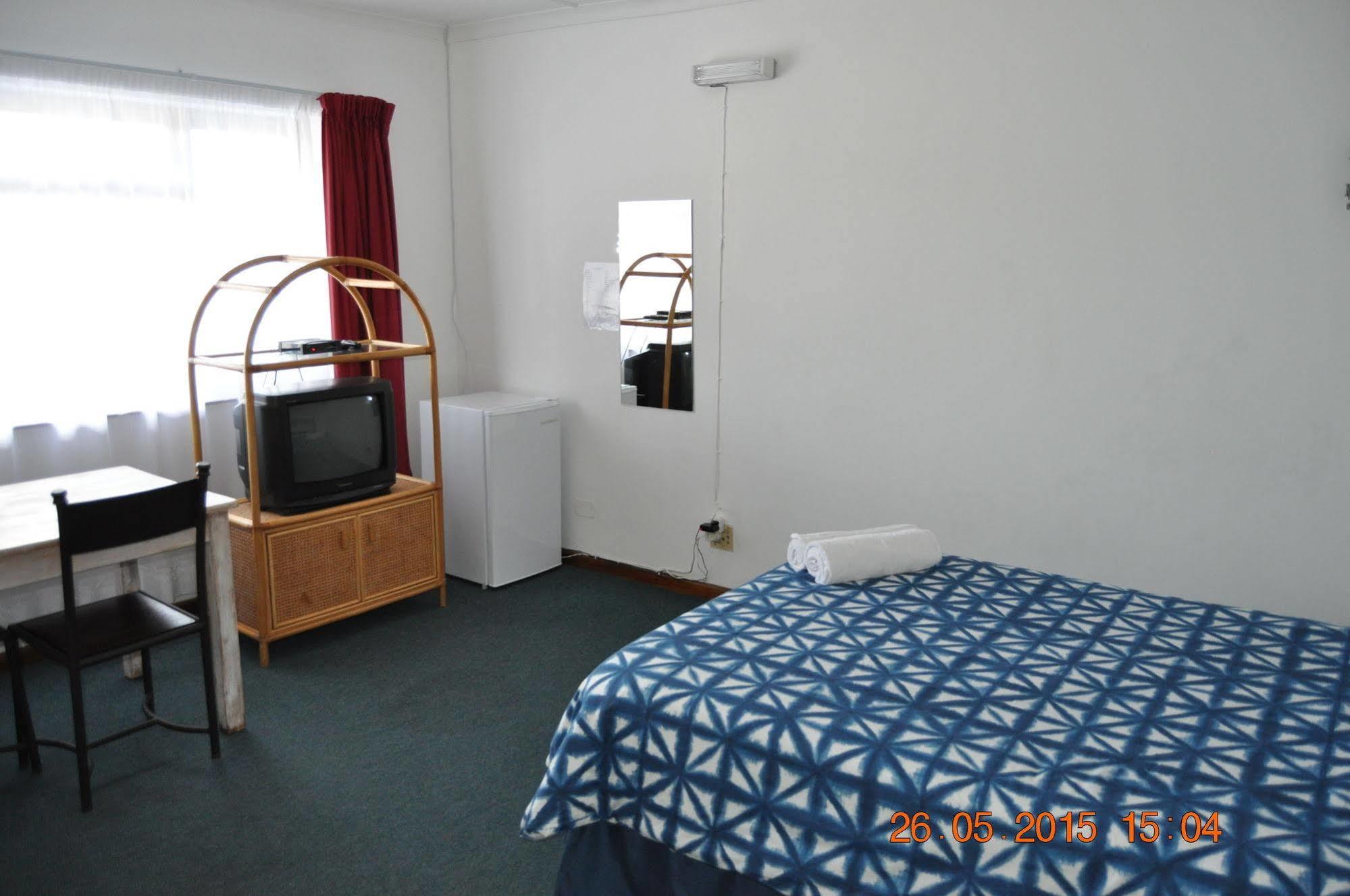 Backpacker Apartments Plettenberg Bay Exterior foto